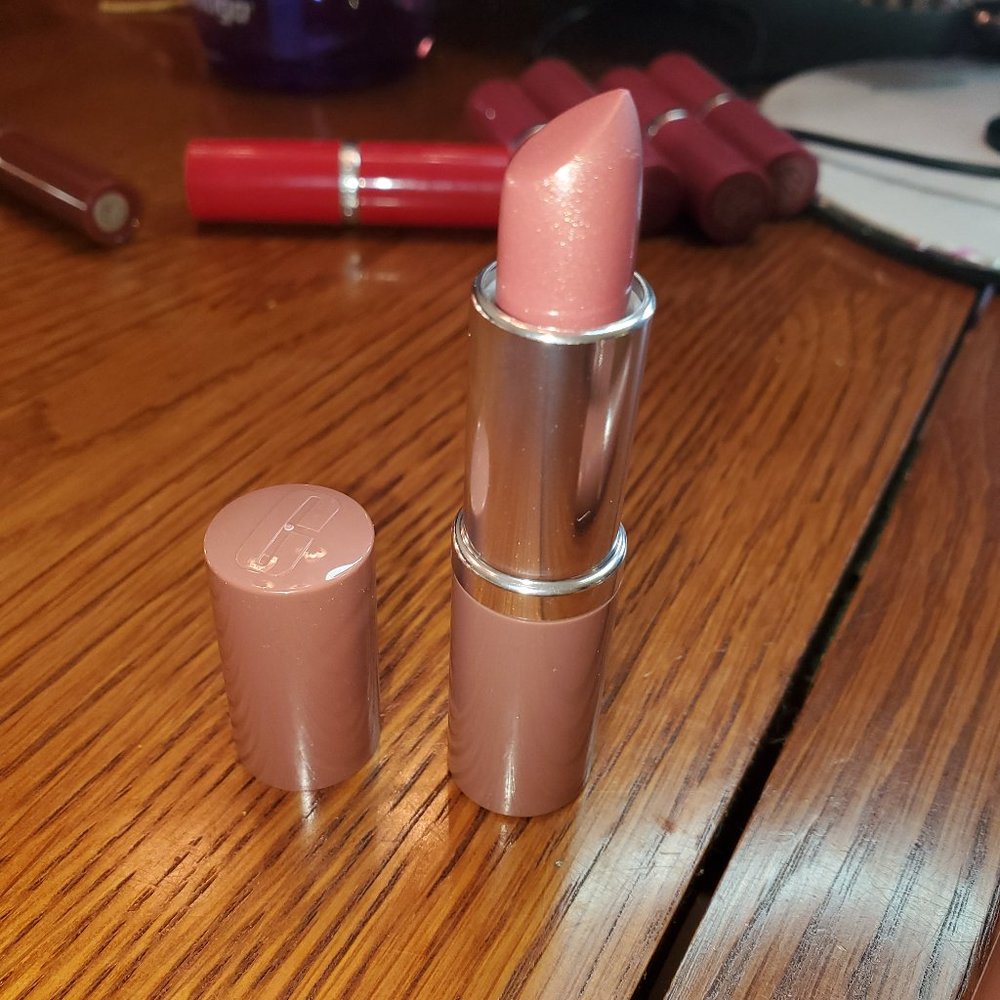 Clinique Pop Lip Color + Primer + Rouge Intense + Base in 02 Bare Pop